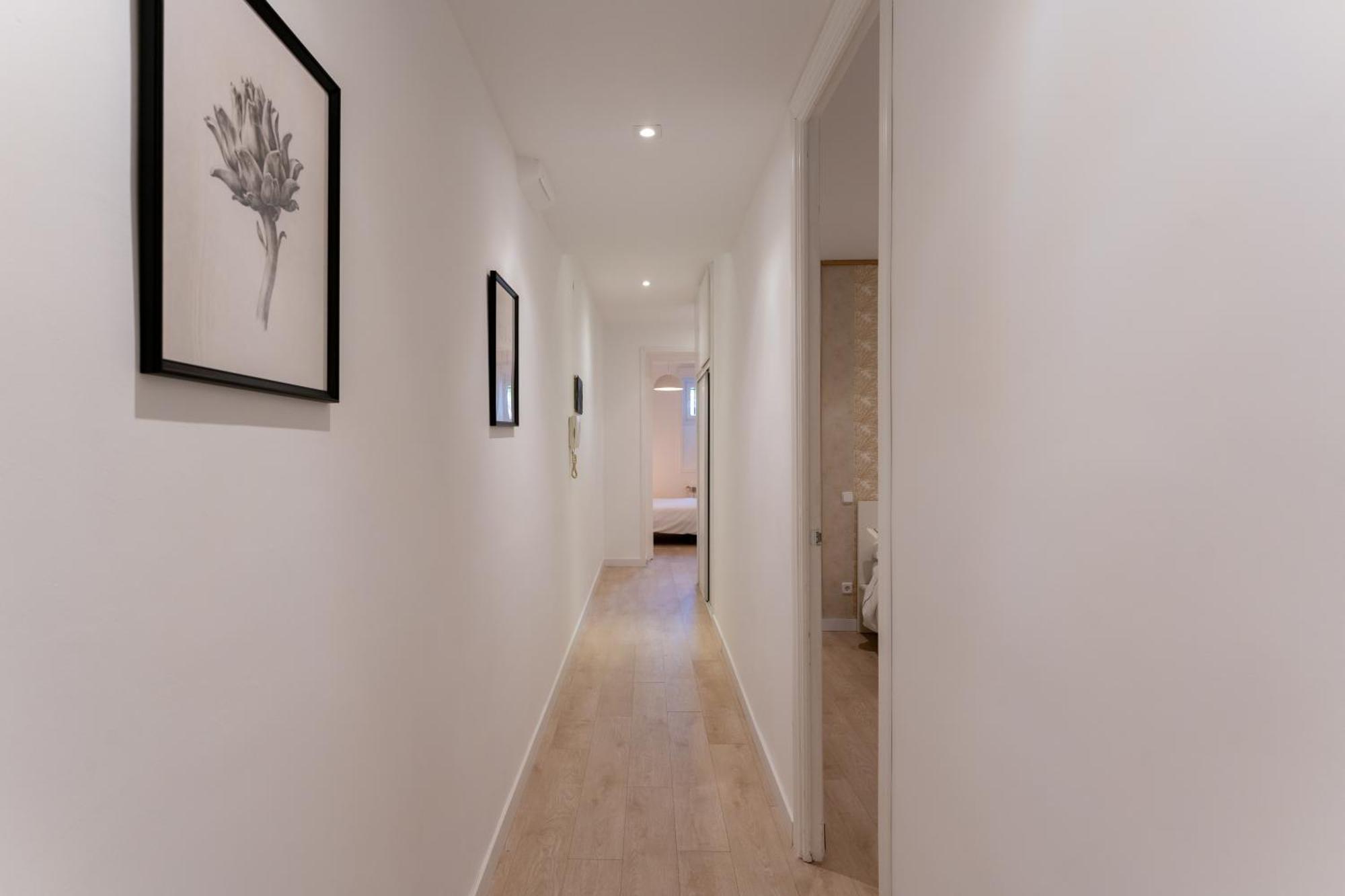 Luxe Apartment In Chamberi Chic Madrid Eksteriør billede