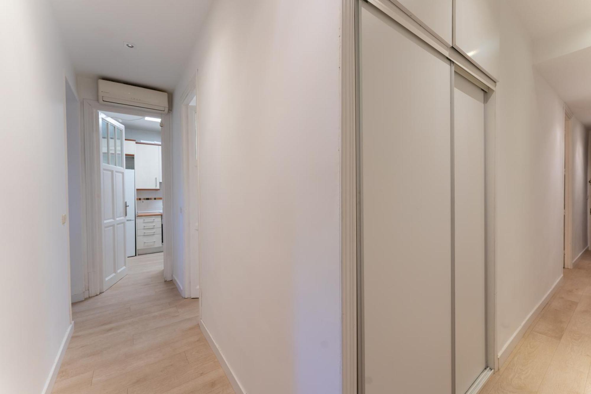 Luxe Apartment In Chamberi Chic Madrid Eksteriør billede